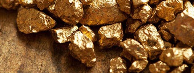 الذهب يواصل الصعود ويقترب من تسجيل مكسب أسبوعى جديد هو الأضخم خلال هذا العام